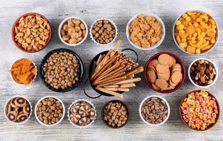 Pet Treat Market: Challenges and Opportunities